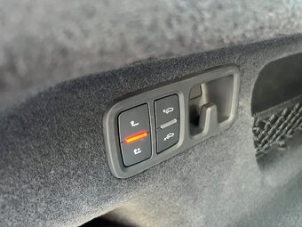 AUDI Q8 50 TDI QUATTRO S-LINE AIR B&O V ZÁRUCE - 16