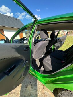 Mazda 2 1.3i 86 k, 1.majitel, TOP stav + NOVÉ PNEU 2x v ceně - 16