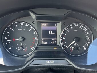 Škoda Octavia III Combi Style - ACC / DSG / Webasto / Tažné - 16