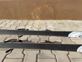 Šedočervený set na lyžování - 16