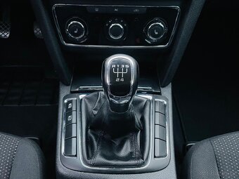 Škoda Superb II 1.6TDI 77 KW MANUÁL VÝHŘEV SENZORY - 16