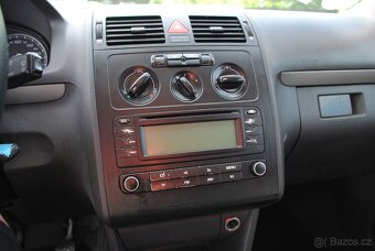VW Touran 1.9TDi 74kW - klimatizace - výhřev sedadel - ESP - 16
