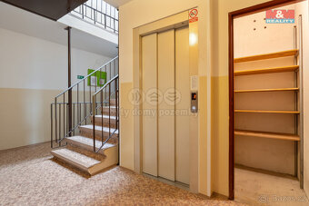 Prodej bytu 2+1, 56 m², Beroun, ul. Slapská, lodžie - 16