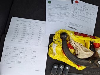 Touran 2.0 Tdi, BEZ DPF DSG,7míst, STK NOVÁ - 16