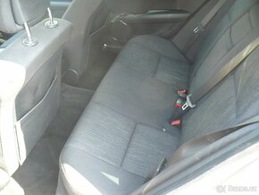 Mercedes-Benz Třídy C 220CDi Kombi - 16