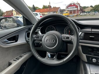 AUDI A7 3,0 TDI - QUATTRO - STRONIC - MÁLO KM - CEBIA - 16