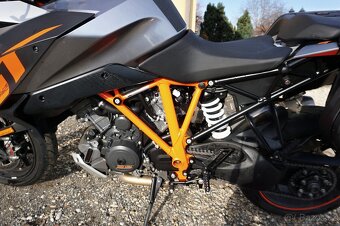 KTM SUPERDUKE 1290GT 2017 // KUFRY //SERVIS - 16