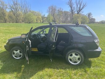 Lexus RX 300  4x4 3.0i  148kW - 16