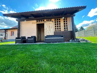 Prodej rodinného domu 252 m² s pozemkem 894 m² - 16