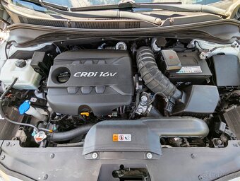 HYUNDAI i40 Combi 1.7CRDi 100kW, Business, 104712km, 2015 - 16