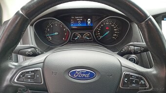 FORD FOCUS 1,6i 2018 benzin/LPG pěkný bez koroze - 16