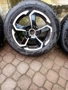 Letní pneu185/65/R15 s alu disky - 16