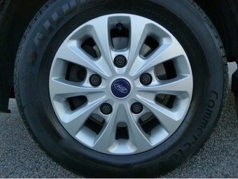 Ford Transit Custom 2.0TDCI L2H1 - 185 PS 9míst 110TKM - 16