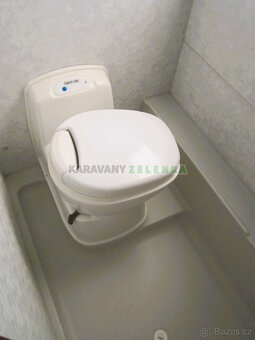 ADRIA ALTEA 502 DT - SLEVA - 16