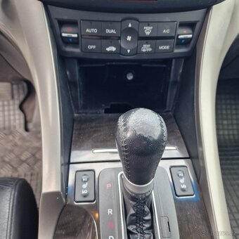 Honda Accord 8G 2.4 i-VTEC - 16