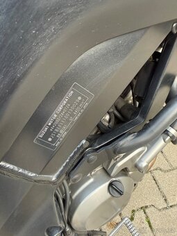 Suzuki DL V-Strom 650 Adventure - jako nová - 16