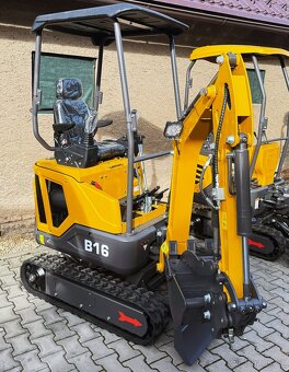 Minibagr 1,6t – Laidong 16kW, joysticky, hodně příslušenství - 16