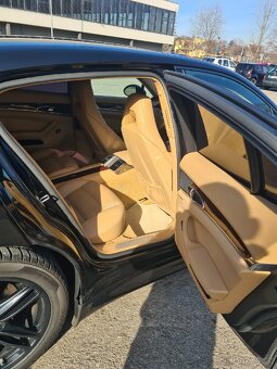 Porsche Panamera 4 - 16
