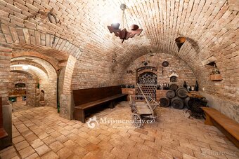 Prodej cihlového vinného sklepa 82 m², na vlastním pozemku o - 16