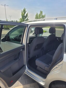 Volkswagen Touran - 16