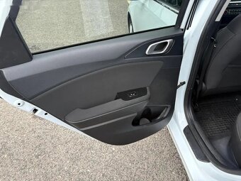 Kia Cee´d, 1,4TGDI 103kw Exclusive + NAV - 16