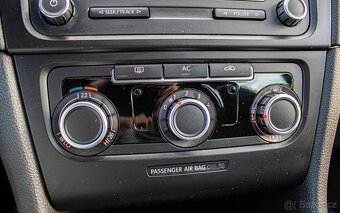 Volkswagen Golf 1.4 59kW M5 MODEL 2010 - 16