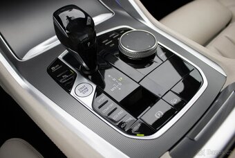 BMW X6 30d 210kw / SVK / 1.M / DPH / - 16