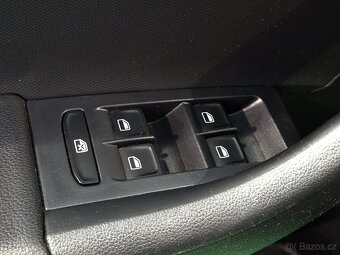 Škoda Rapid Spaceback 1.2TSi 77KW StylePlus Xenon Výhřev - 16