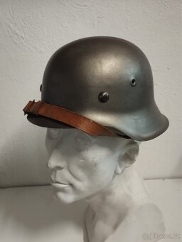 Německá helma WW2 - 16