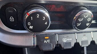 Kia Rio, 1.25i / 63KW COMFORT ČR - 16