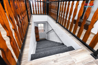 Pronájem bytu 3+1, 80 m², Pardubice, ul. Dašická - 16