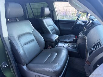 Toyota Land Cruiser 200 4.5 V8 D-4D - 16