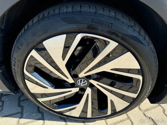 Volkswagen ID.4 GTX 4motion 220kw,tažné,tepelko,matrix,360° - 16
