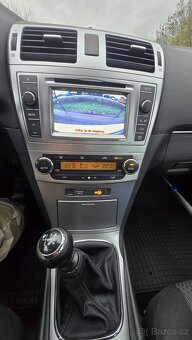 TOYOTA AVENSIS 1.8 16V LIFE 108KW 1MAJITEL - 16