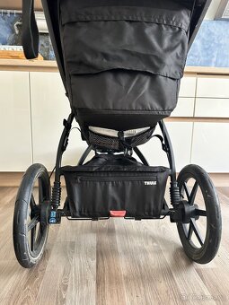 Thule urban glide 2 + korba + top vybava - 16