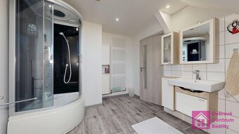 Prodej rodinného domu 151 m², zahrada, bazén, pergola, Rohat - 16