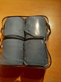 Eskadron sada modro-červená - 16