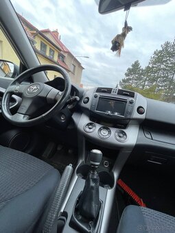 Prodám Toyota RAV4 2.2 D4D - 16