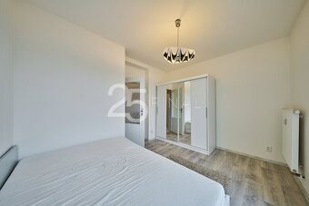 Prodej bytu o dispozici 2+1 s využitím společné zahrady a pa - 16