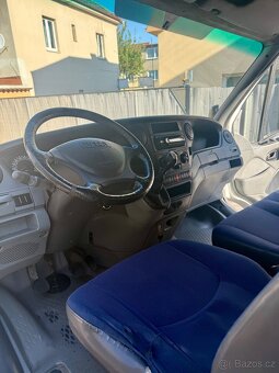 IVECO DAILY 35S14V 2.3HPT 100KW MAXI ČR PO SERVISU ZAN. PNEU - 16