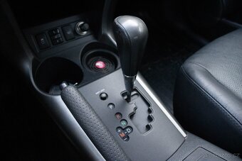 TOYOTA RAV4 2.2l D-CAT 110kW Premium 2011 - 16