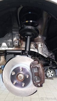 Subaru Forester 2.0 benzín - 16