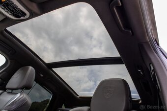 Porsche Cayenne S Diesel / 283kW / A8 / 2017 - 16