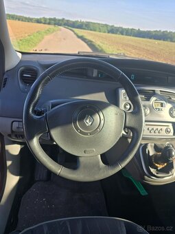 Renault Scenic - 16