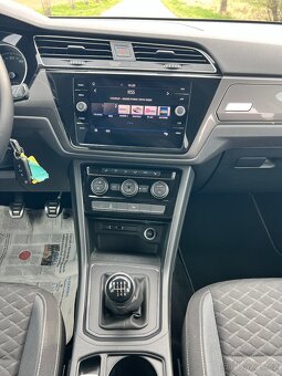 ► VW TOURAN 1.5TSI 110KW R-LINE-LED-NAVI-ACC-TAŽNÉ 18" - 16