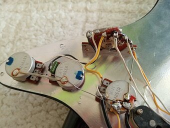 Greco Stratocaster Spacey Sound 81- snímače USA Fender 79-81 - 16