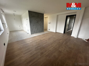 Prodej bytu 3+kk, 95 m², Dvory - 16