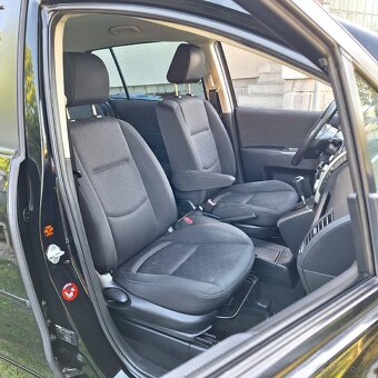Mazda 5. 2,0i Automatická převodovka. Dovoz Rakousko. - 16