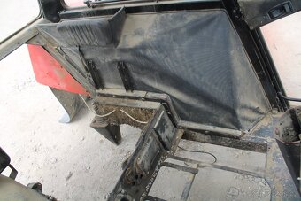 Zetor 12145 kabina kompletní - 16