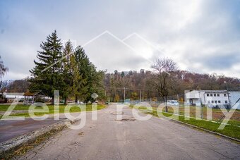 Strategická akvizice: Dva propojené průmyslové areály s vlas - 16